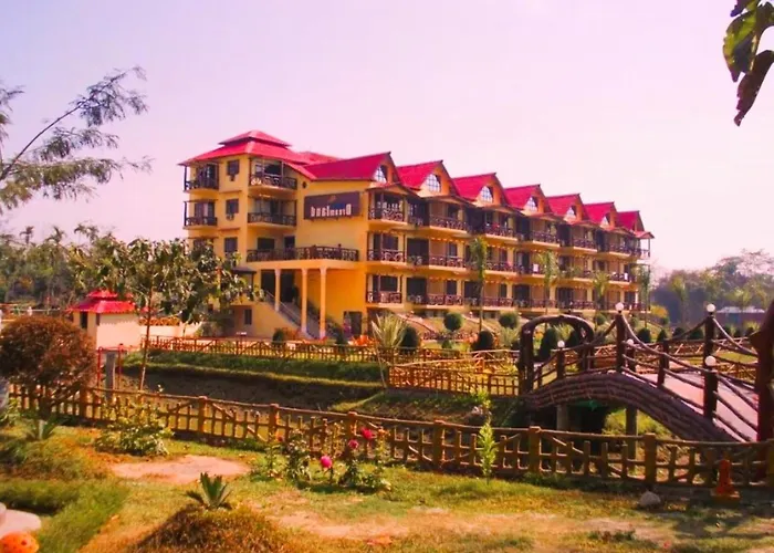 Hotel Dream Land With Swimming Pool Facility In Lataguri